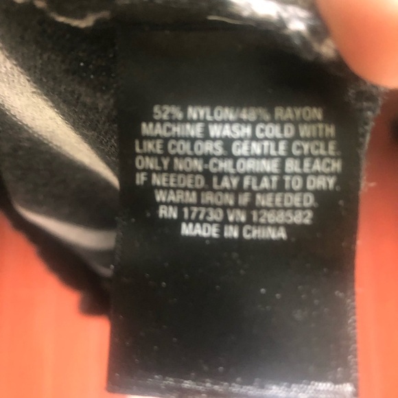 Mossimo deep V neck  striped knit sweater size small - Picture 6 of 8